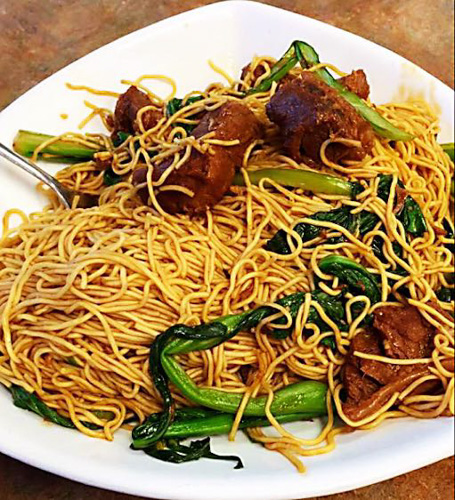 Beef Brisket & Chinese Green Chow Mein
