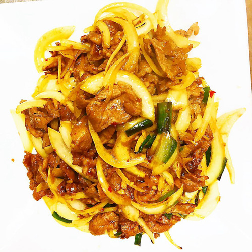 Stir Fried Lamb with Spicy Sauce