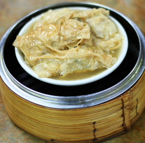 Steamed Pork & Shrimp Rolls W/ Oyster Sauce