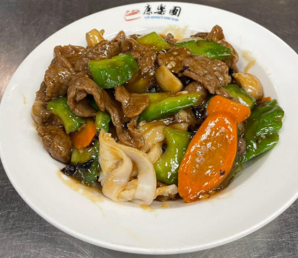 Bitter Melon & Beef Broad Noodle