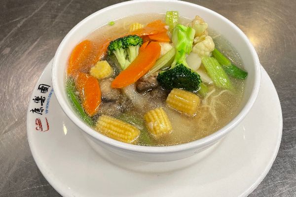 Mixed Vegetable & Egg Noodle / Rice Noodle / Ho Fun Soup 
