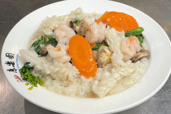 Seafood & Chinese Green on Rice