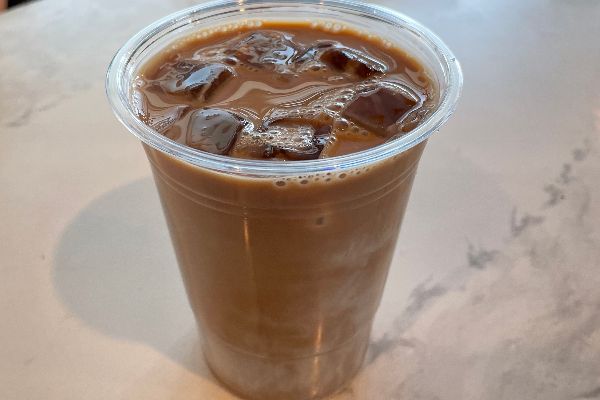 Hong Kong Style Mixed Coffee & Tea with Milk 