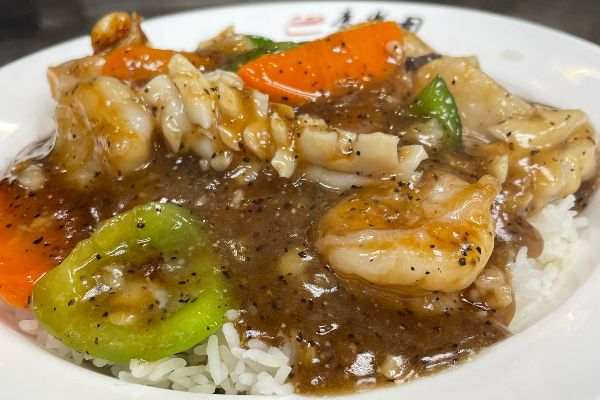 Seafood in Black Pepper Sauce on Rice