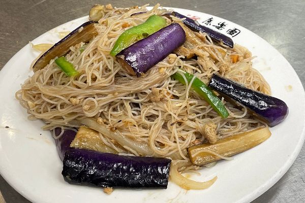 Szechwan Style Eggplant & Ground Pork Rice Vermicelli