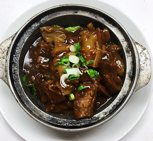Beef Brisket & Tendon Hotpot