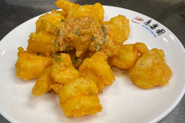 Shrimp Balls Stir Fried with Duck Egg Yolk